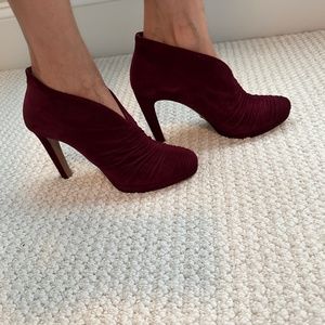 Gorgeous Prada high heel burgundy shoes!!!